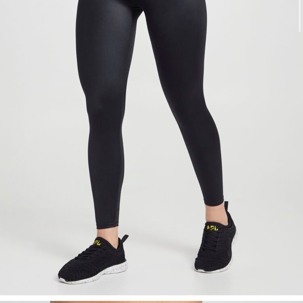SoulCycle workout set - Picture 3 of 5